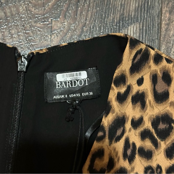 Bardot Nicola Midi dress in leopard print size 4 / XS - Picture 10 of 15